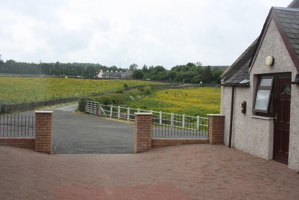 The Barn Lodge Stirling Exterior photo